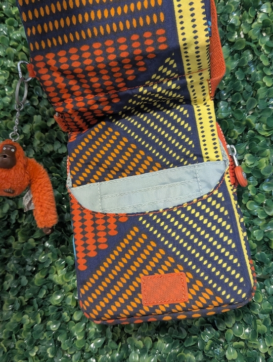 Kipling Tally Crossbody with keychain - Picture 7 of 12